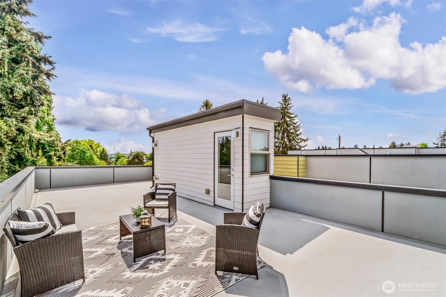 8840 Interlake Avenue N, Seattle, WA 98103