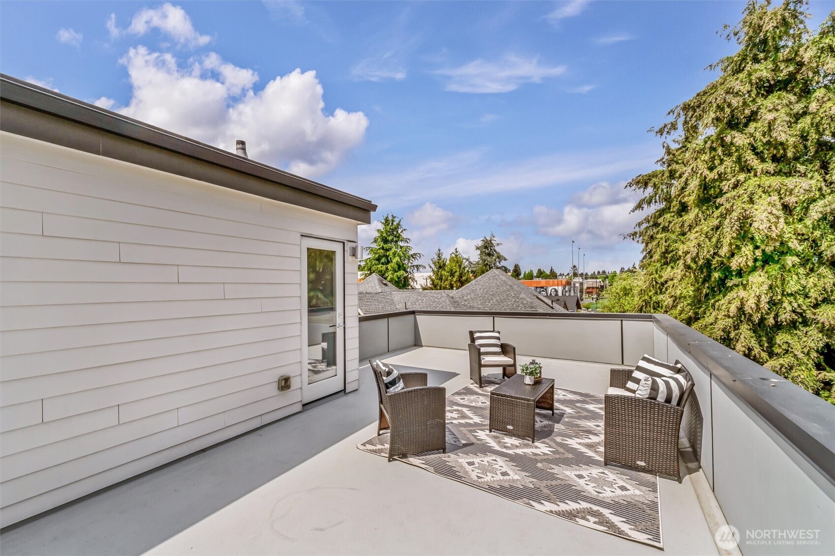 8840 Interlake Avenue N, Seattle, WA 98103