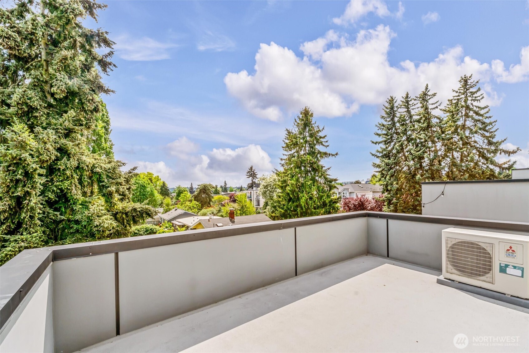 8840 Interlake Avenue N, Seattle, WA 98103