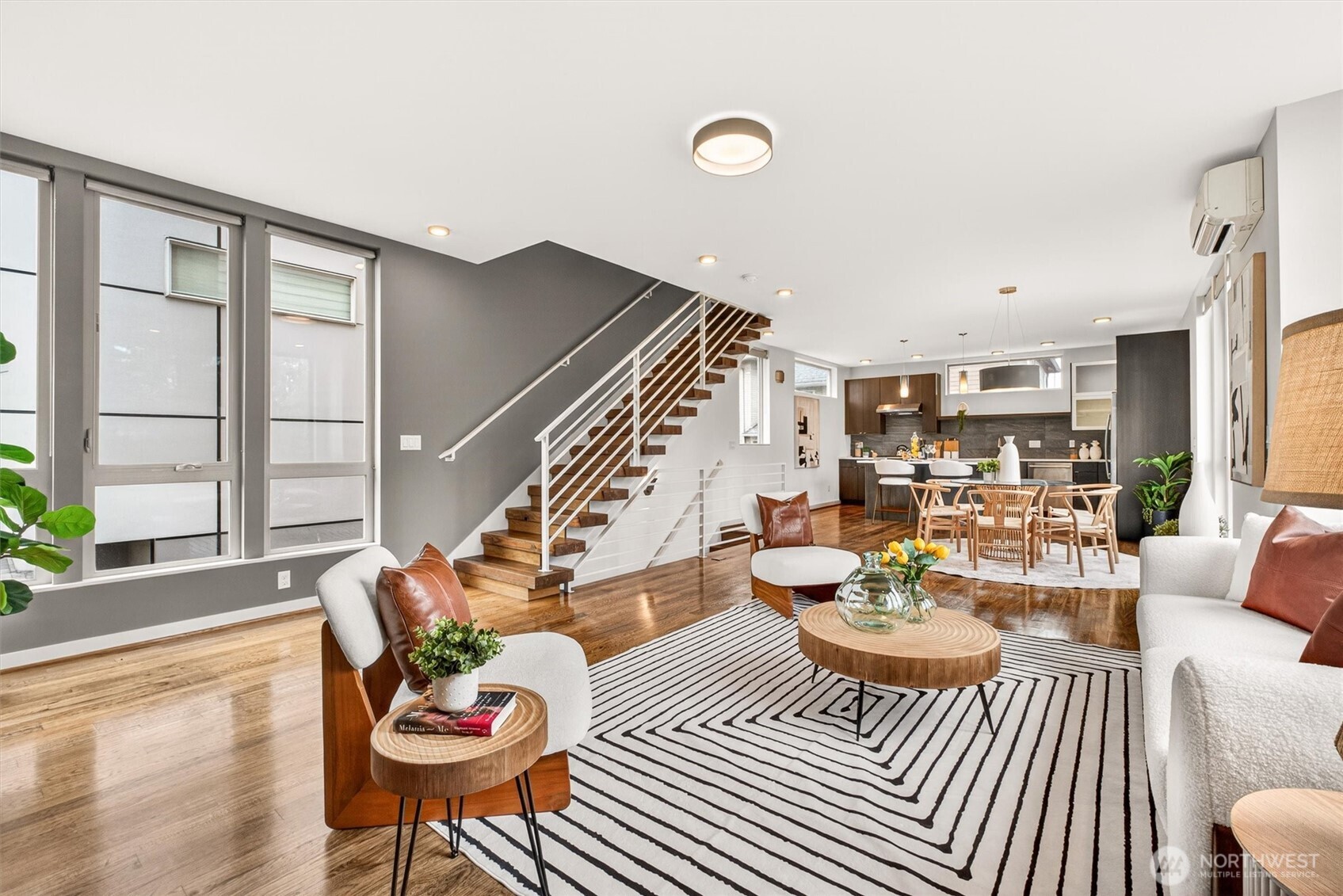 8840 Interlake Avenue N, Seattle, WA 98103