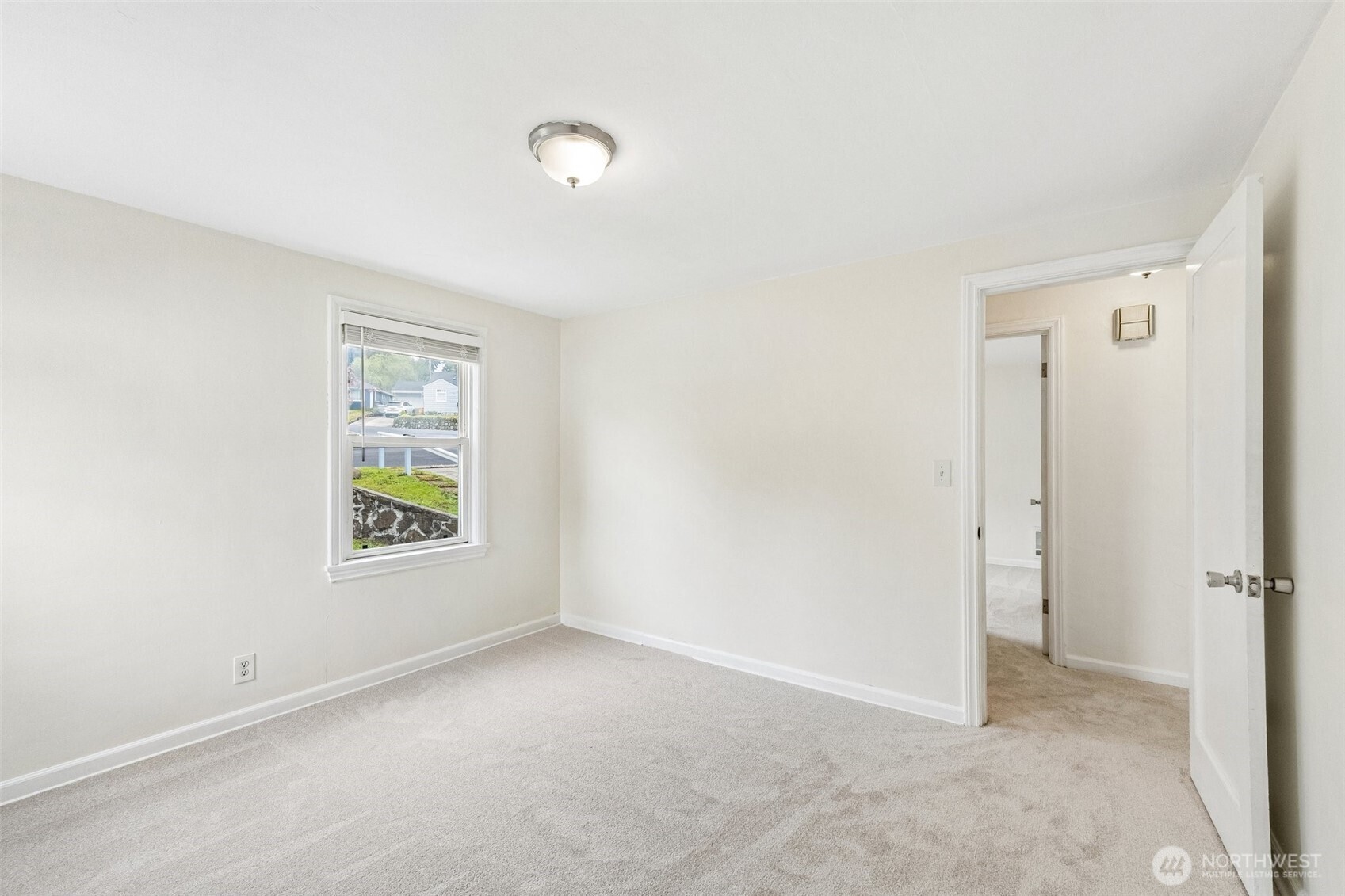 517 Bronson Way NE, Renton, WA 98056