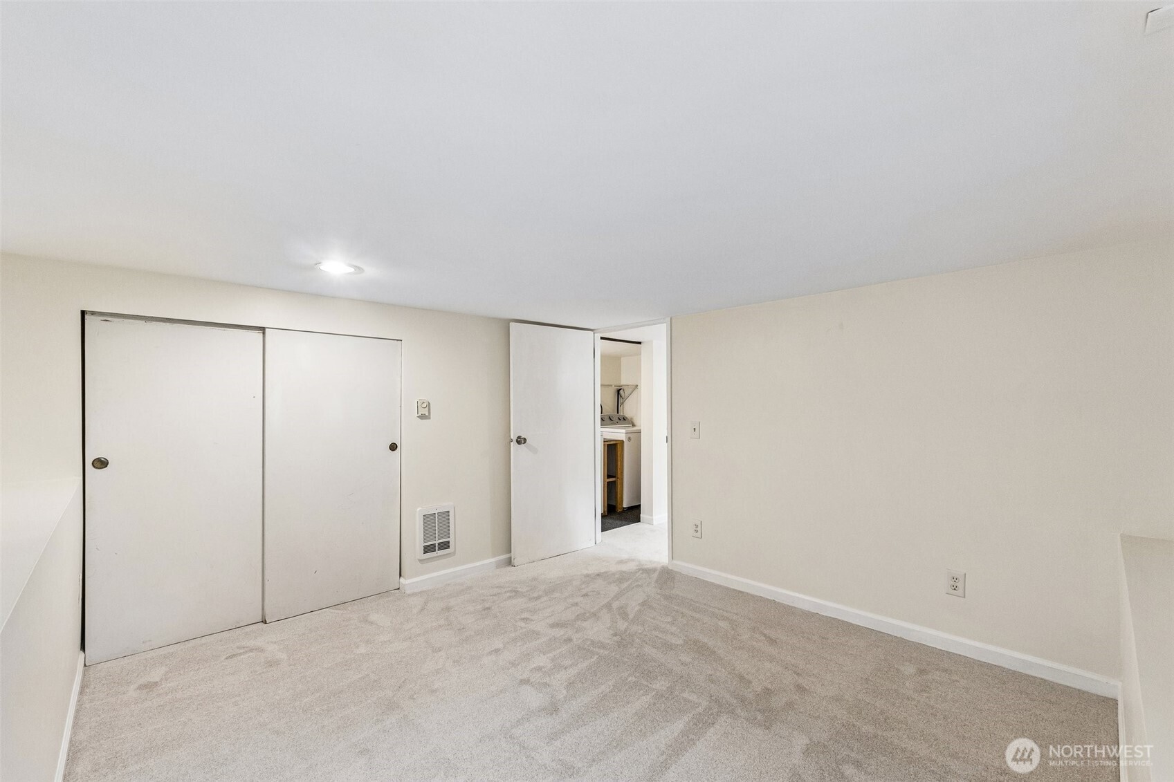 517 Bronson Way NE, Renton, WA 98056