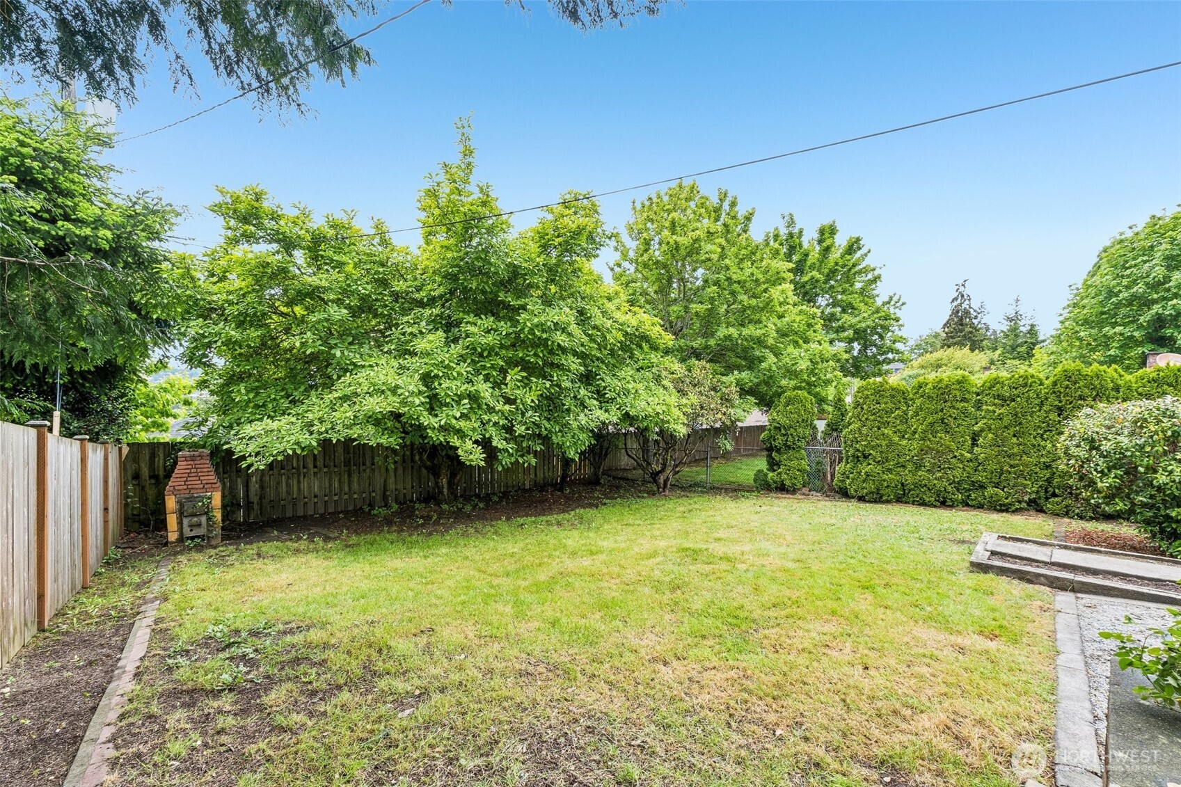 517 Bronson Way NE, Renton, WA 98056