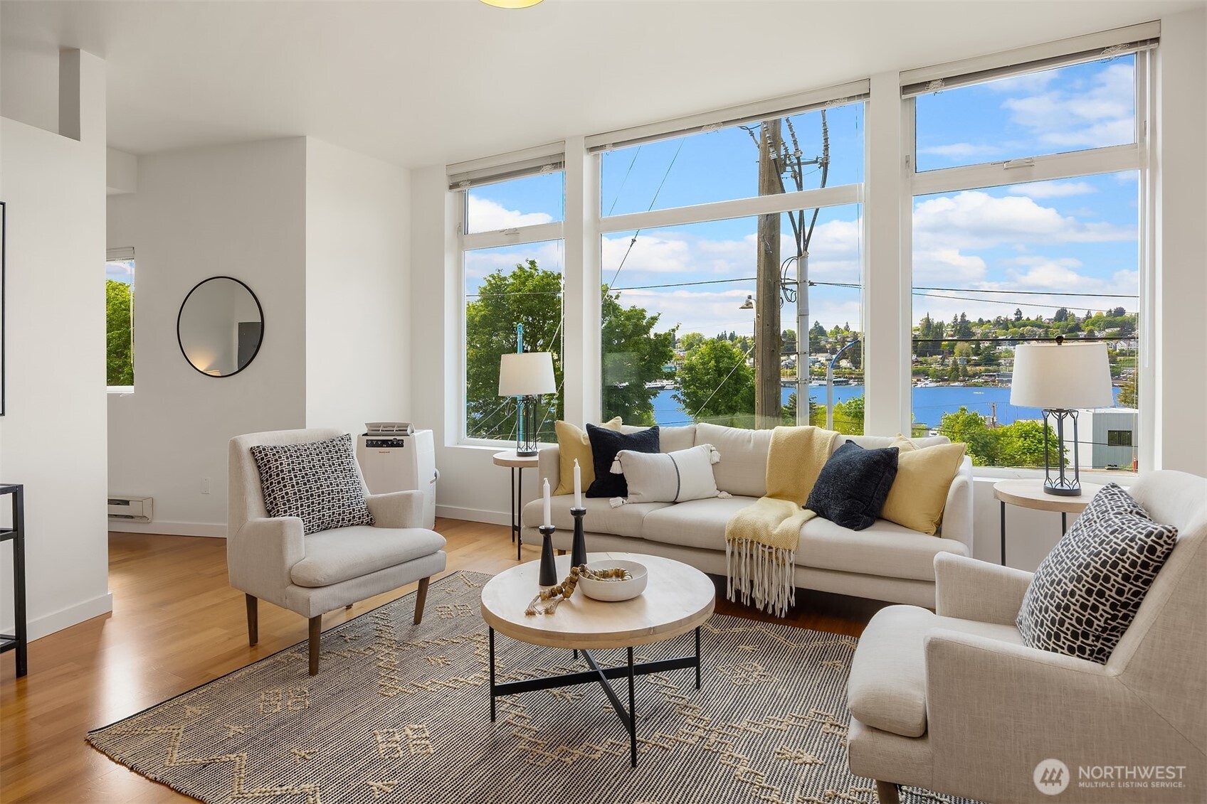 2960 Eastlake Avenue E #213, Seattle, WA 98102