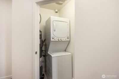 2960 Eastlake Avenue E #213, Seattle, WA 98102 - Photo 23