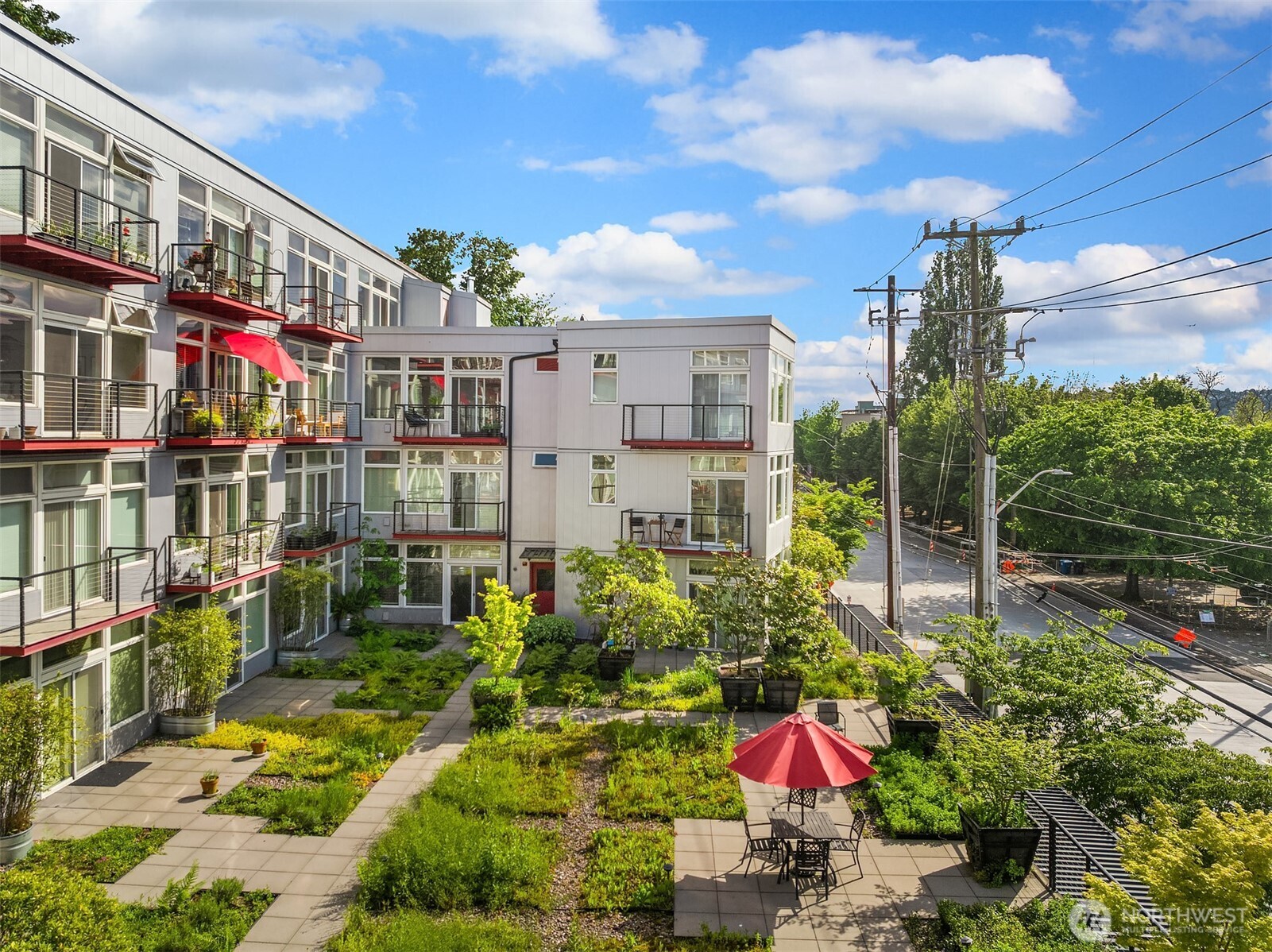 2960 Eastlake Avenue E #213, Seattle, WA 98102