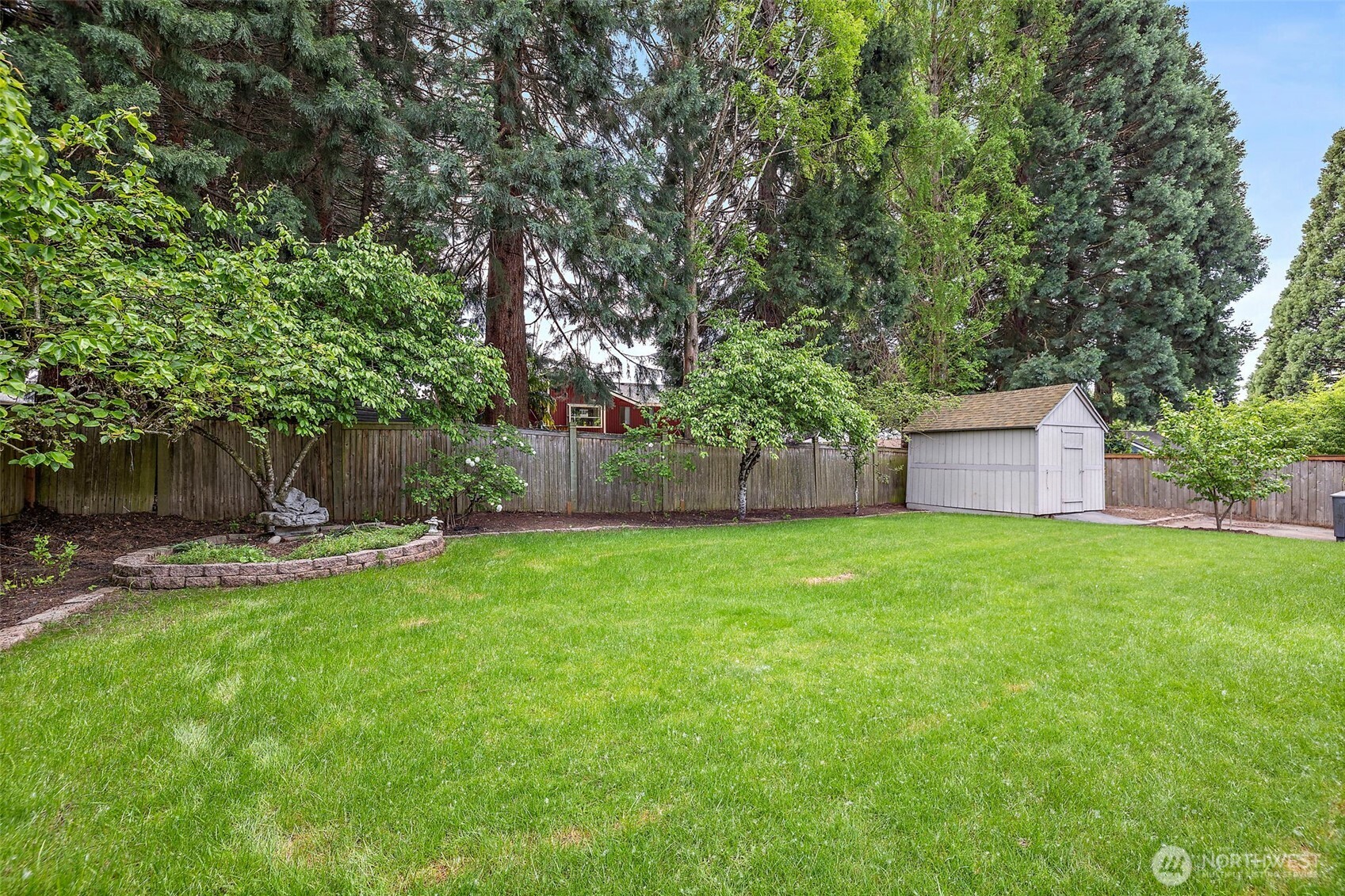 9219 S 237th Place , Kent, WA 98031