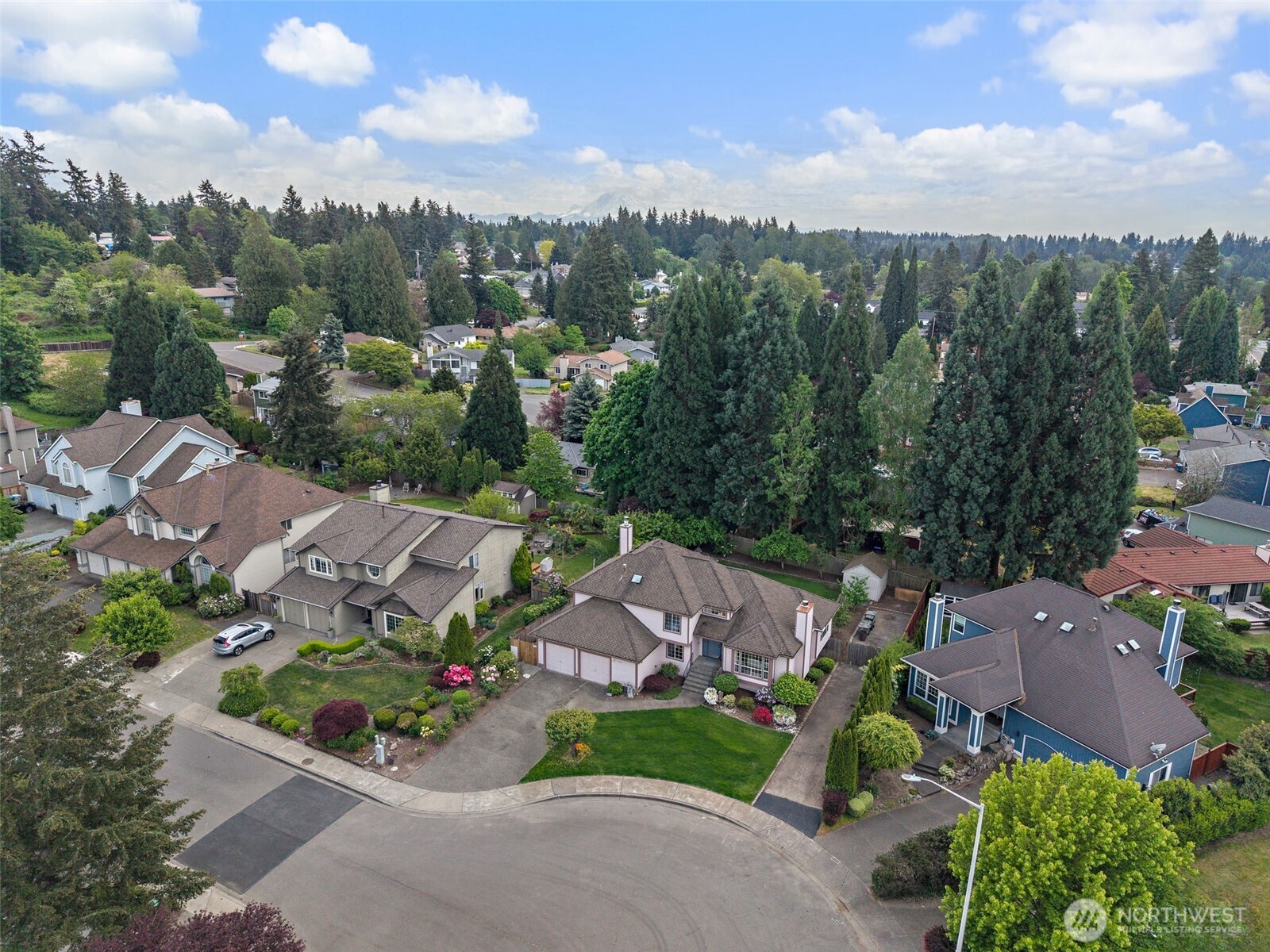 9219 S 237th Place , Kent, WA 98031