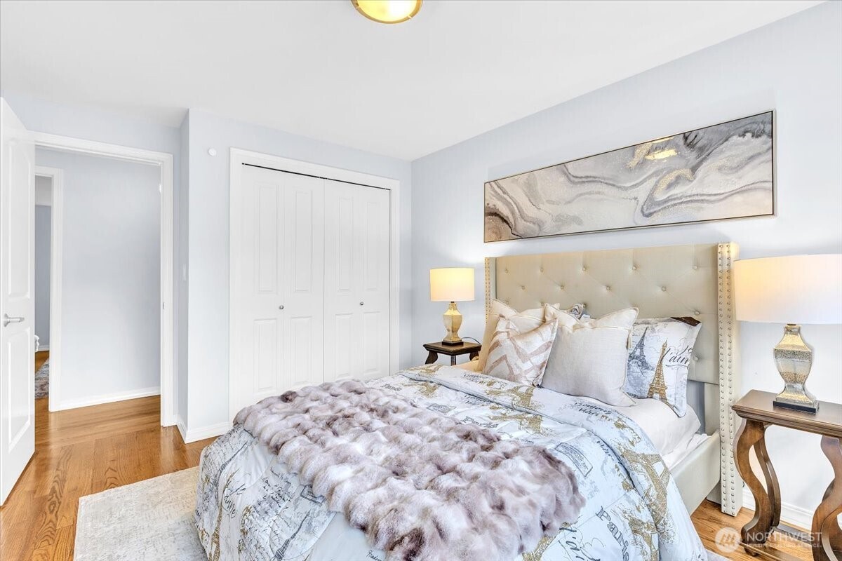 3417 77th Avenue SE, Mercer Island, WA 98040