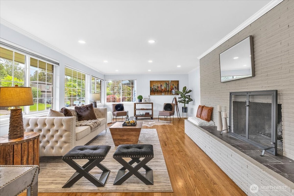 3417 77th Avenue SE, Mercer Island, WA 98040