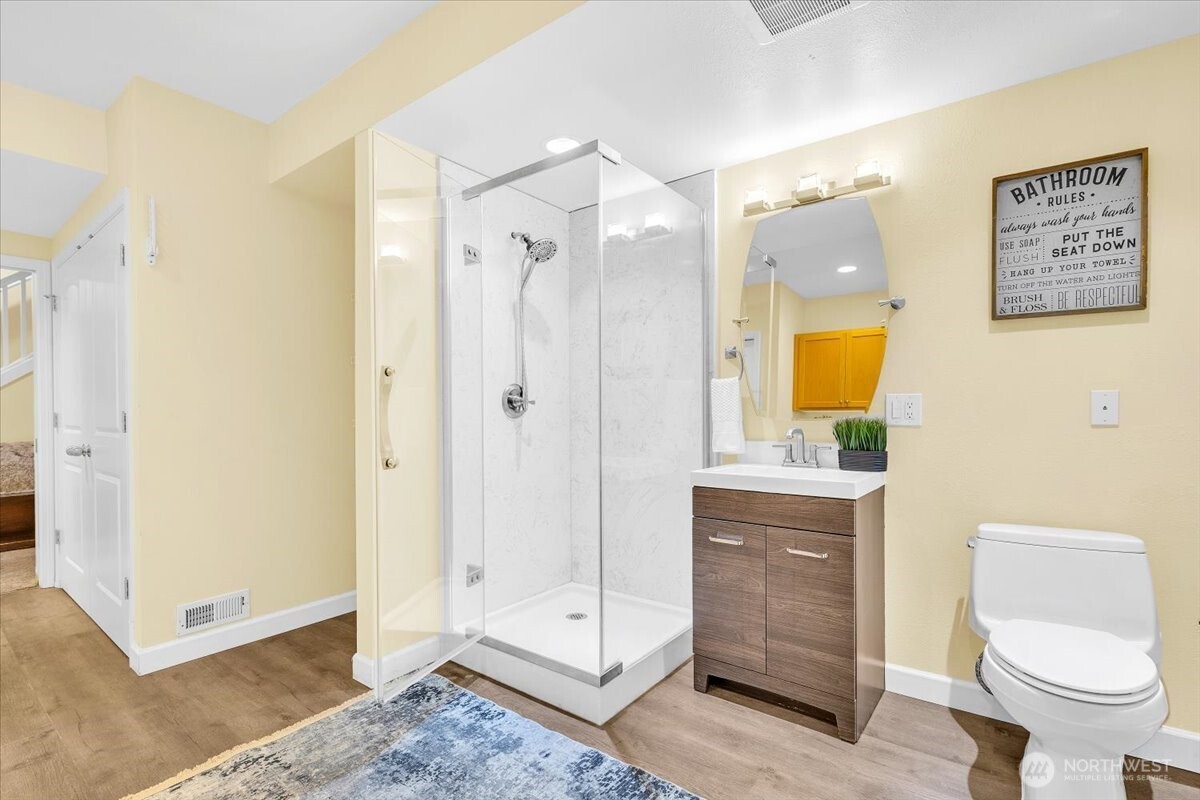 3417 77th Avenue SE, Mercer Island, WA 98040