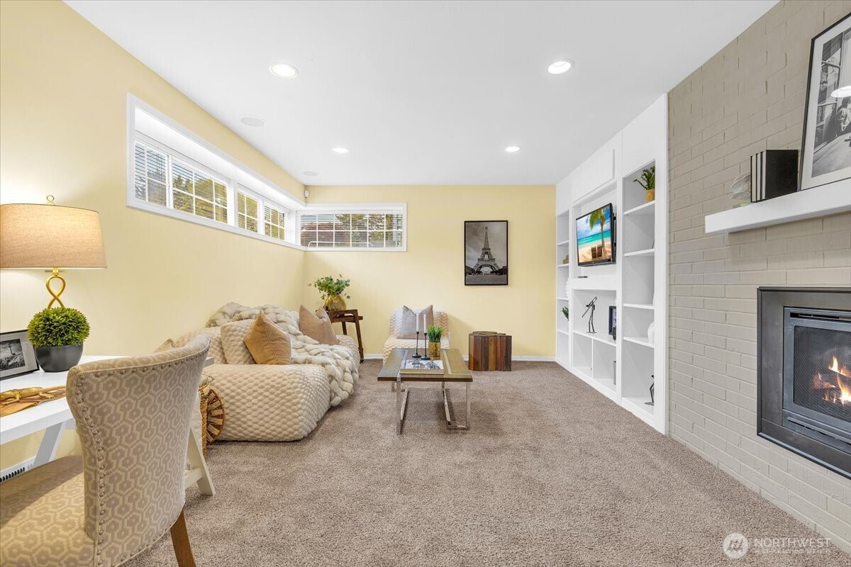 3417 77th Avenue SE, Mercer Island, WA 98040