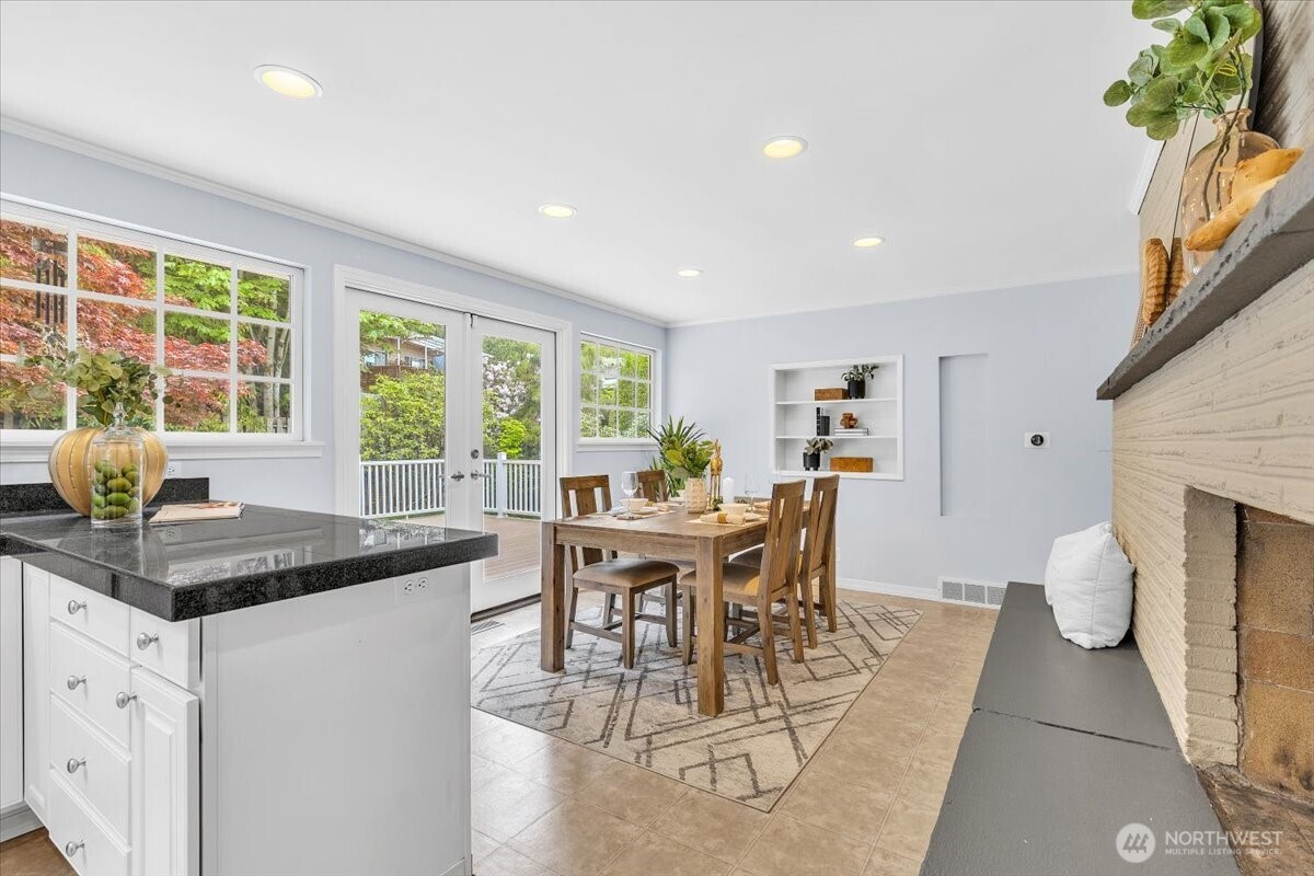 3417 77th Avenue SE, Mercer Island, WA 98040