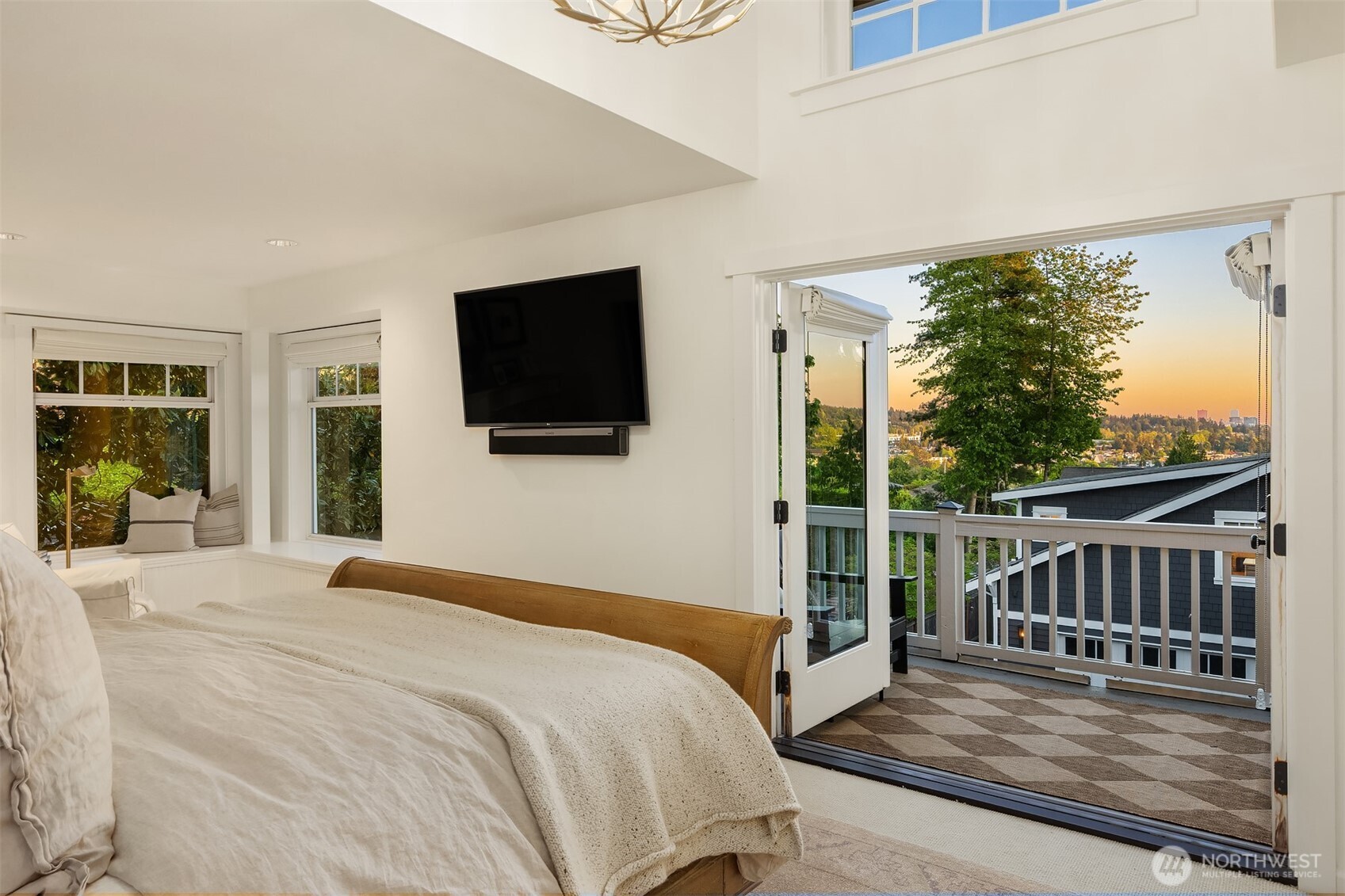1029 3rd Street , Kirkland, WA 98033
