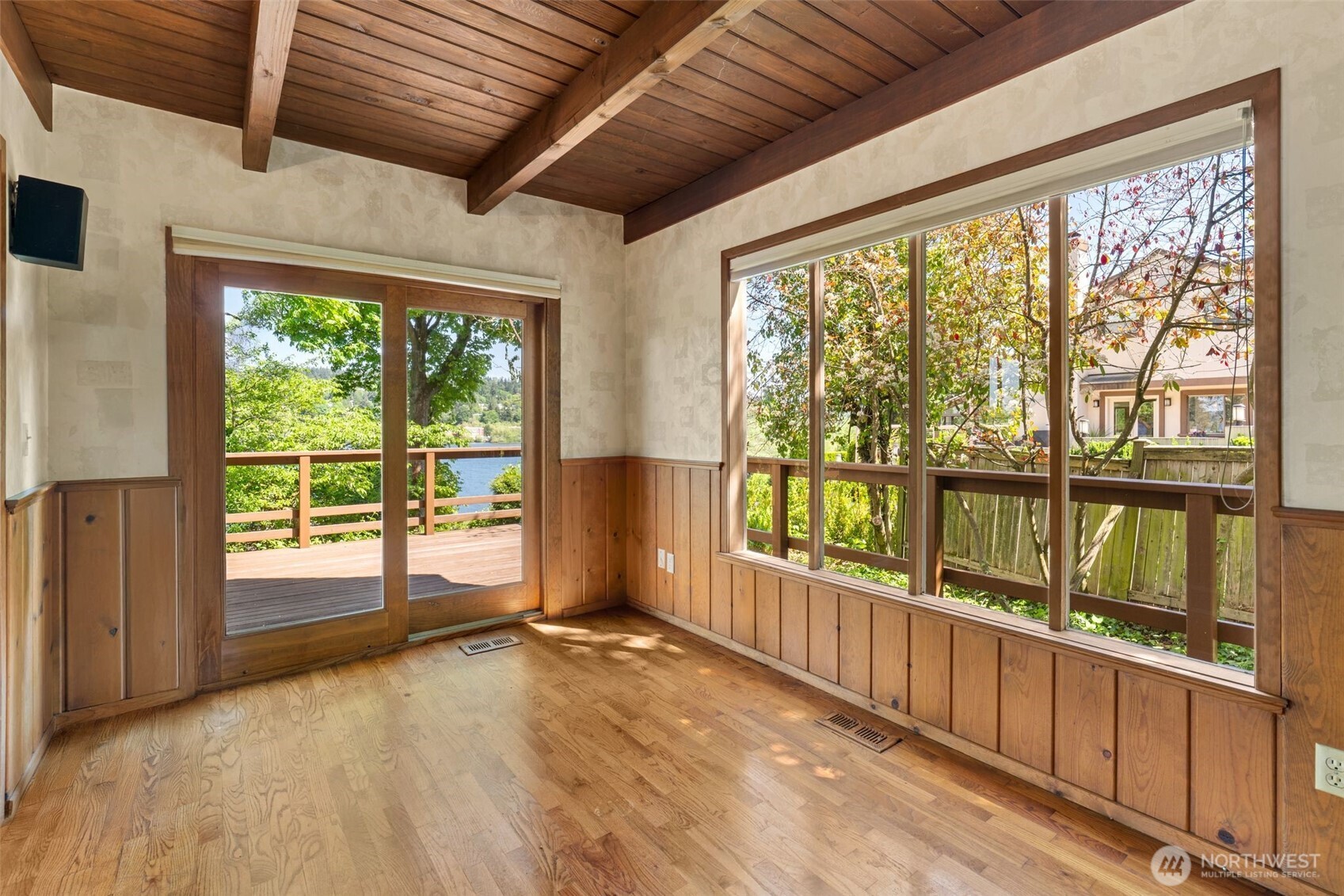 4442 95th Avenue NE, Bellevue, WA 98004