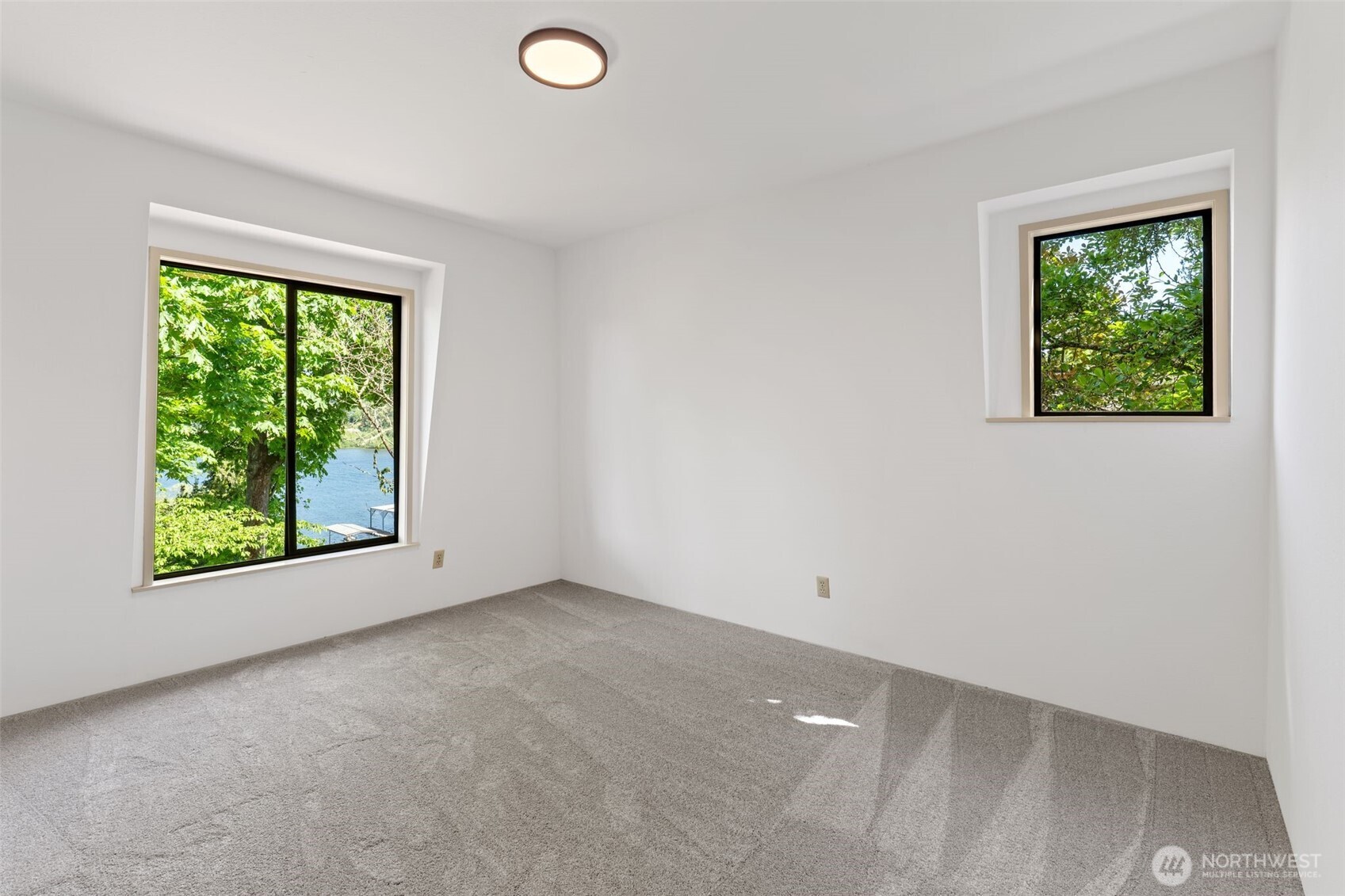 4442 95th Avenue NE, Bellevue, WA 98004