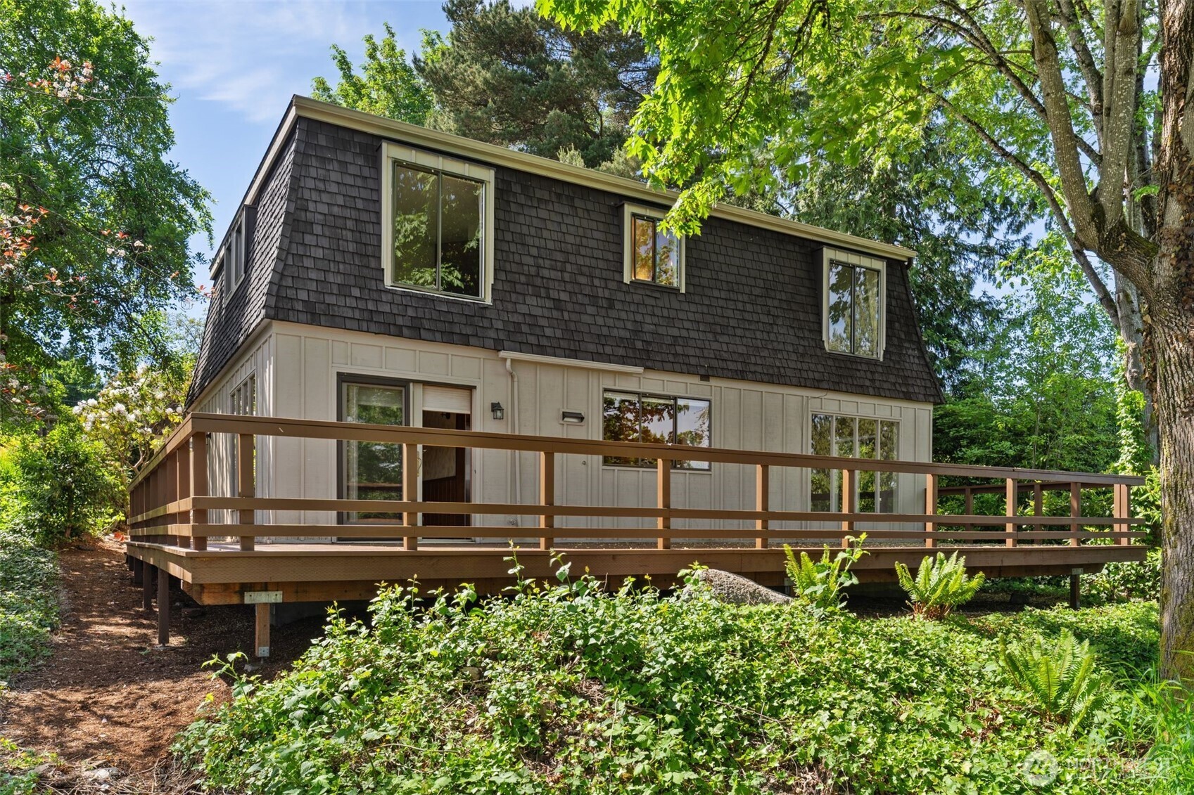 4442 95th Avenue NE, Bellevue, WA 98004