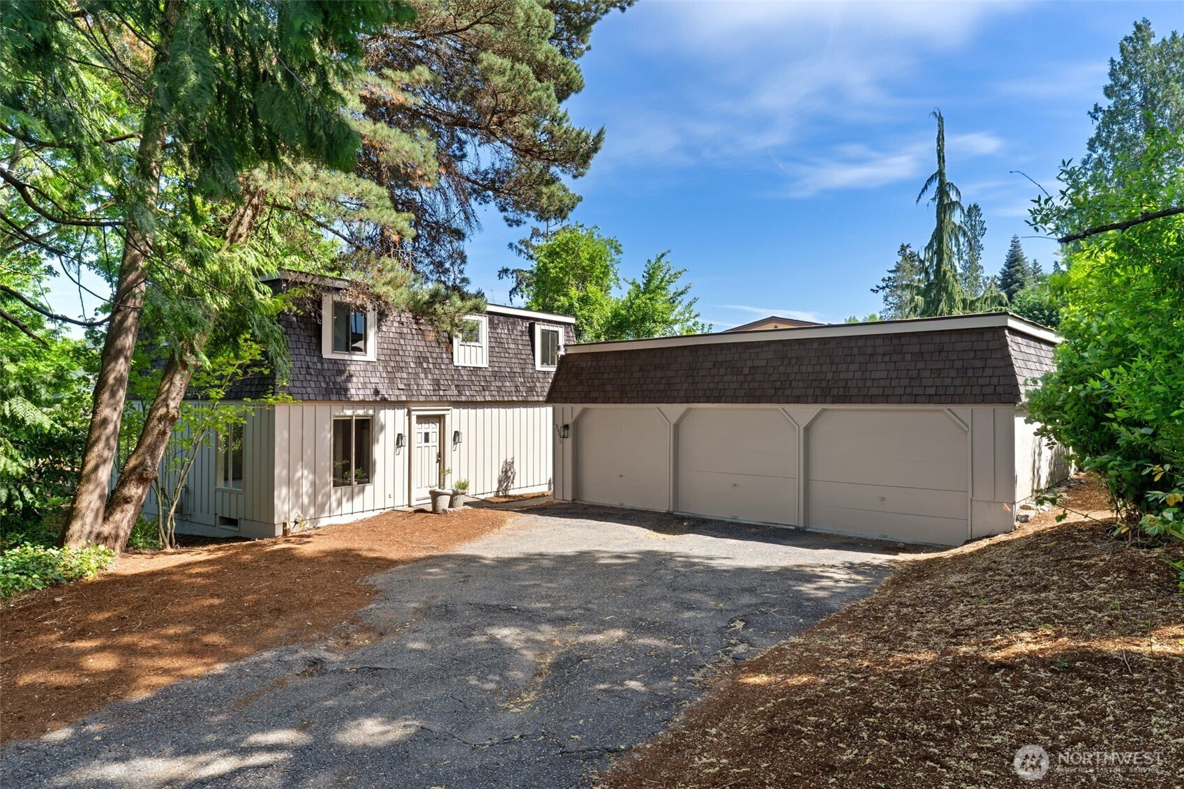 4442 95th Avenue NE, Bellevue, WA 98004