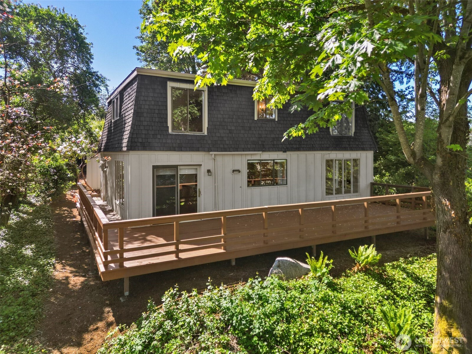 4442 95th Avenue NE, Bellevue, WA 98004