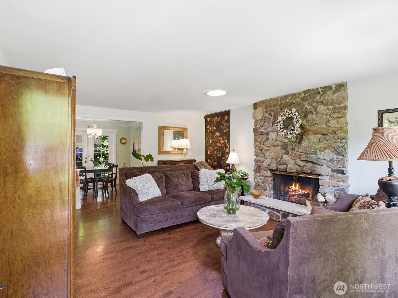 12841 NE 113th Street , Kirkland, WA 98033-4107