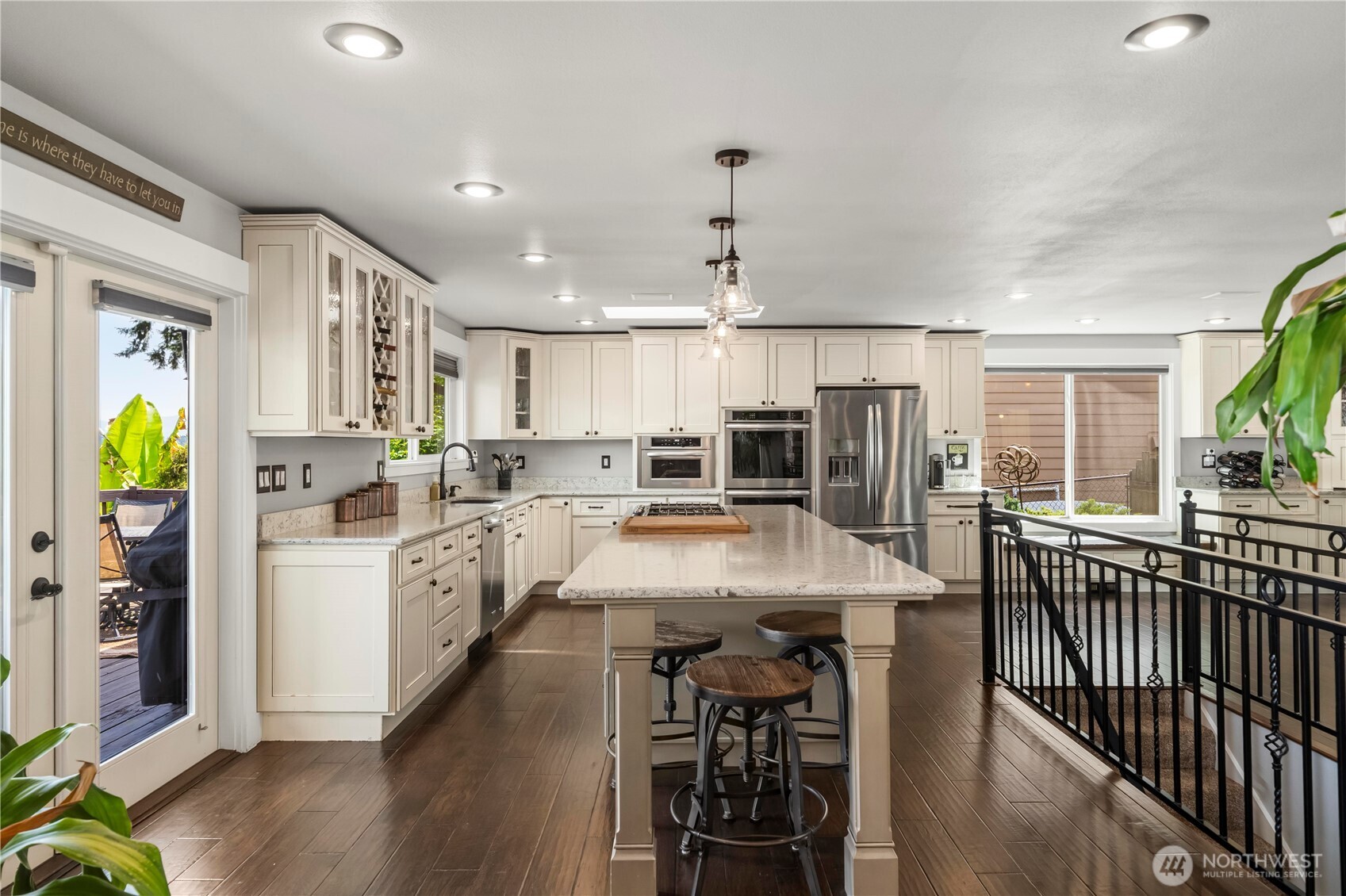 1601 Tacoma Point Drive E, Lake Tapps, WA 98391-6458