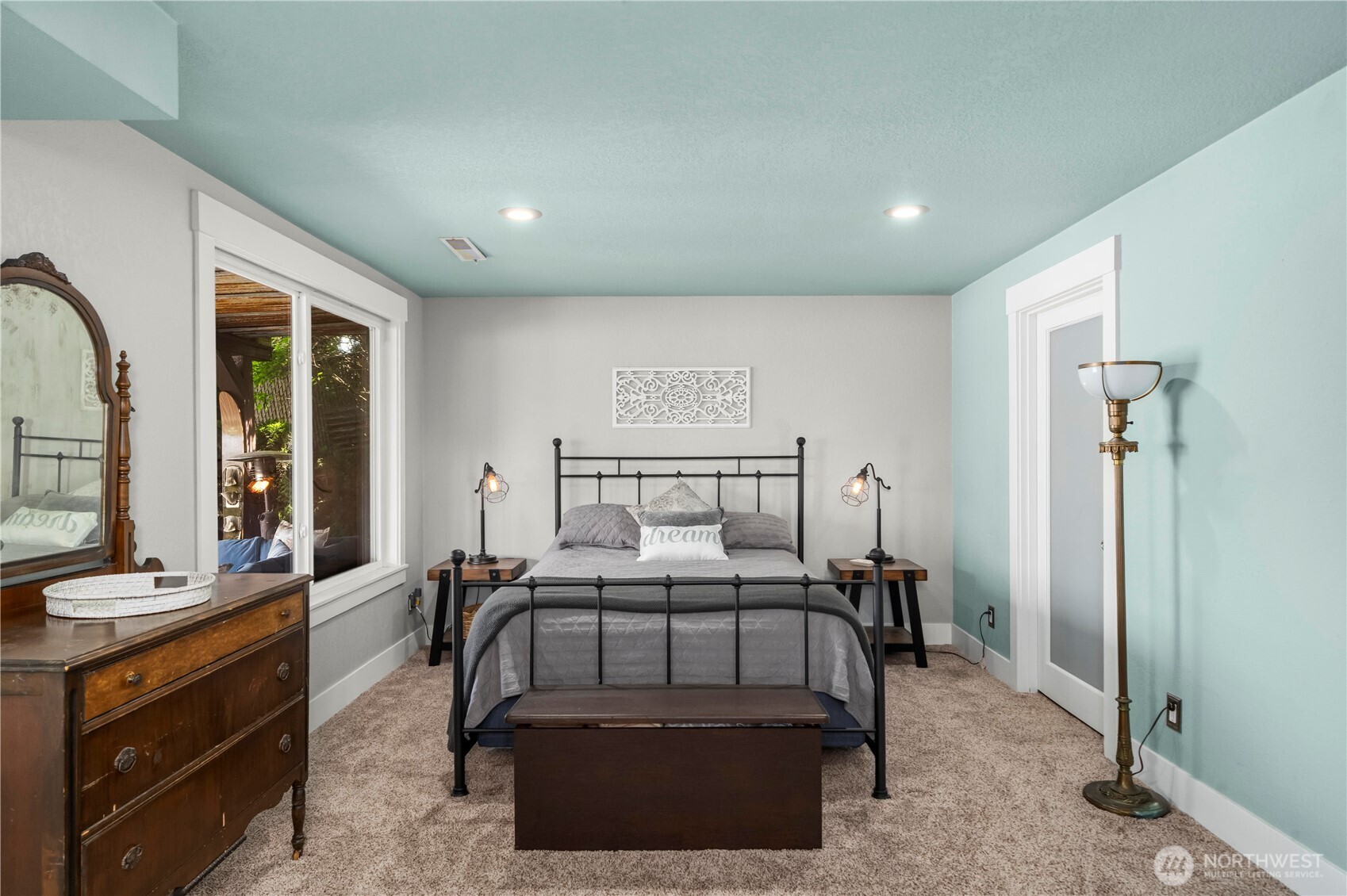 1601 Tacoma Point Drive E, Lake Tapps, WA 98391-6458