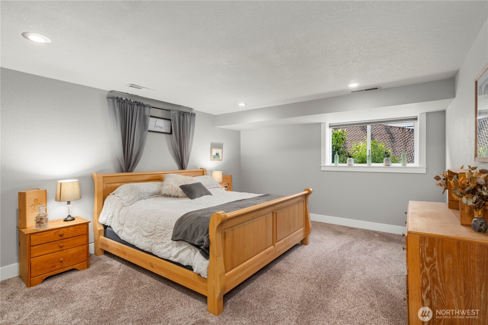 1601 Tacoma Point Drive E, Lake Tapps, WA 98391-6458