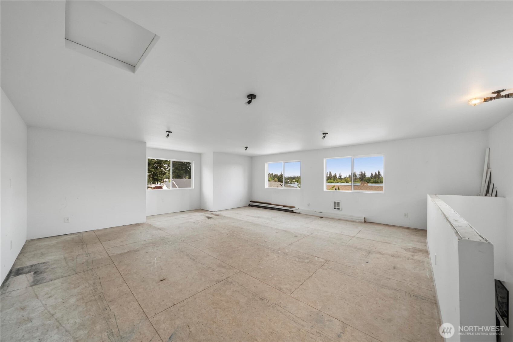 1601 Tacoma Point Drive E, Lake Tapps, WA 98391-6458