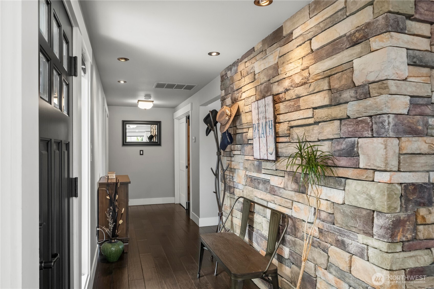 1601 Tacoma Point Drive E, Lake Tapps, WA 98391-6458