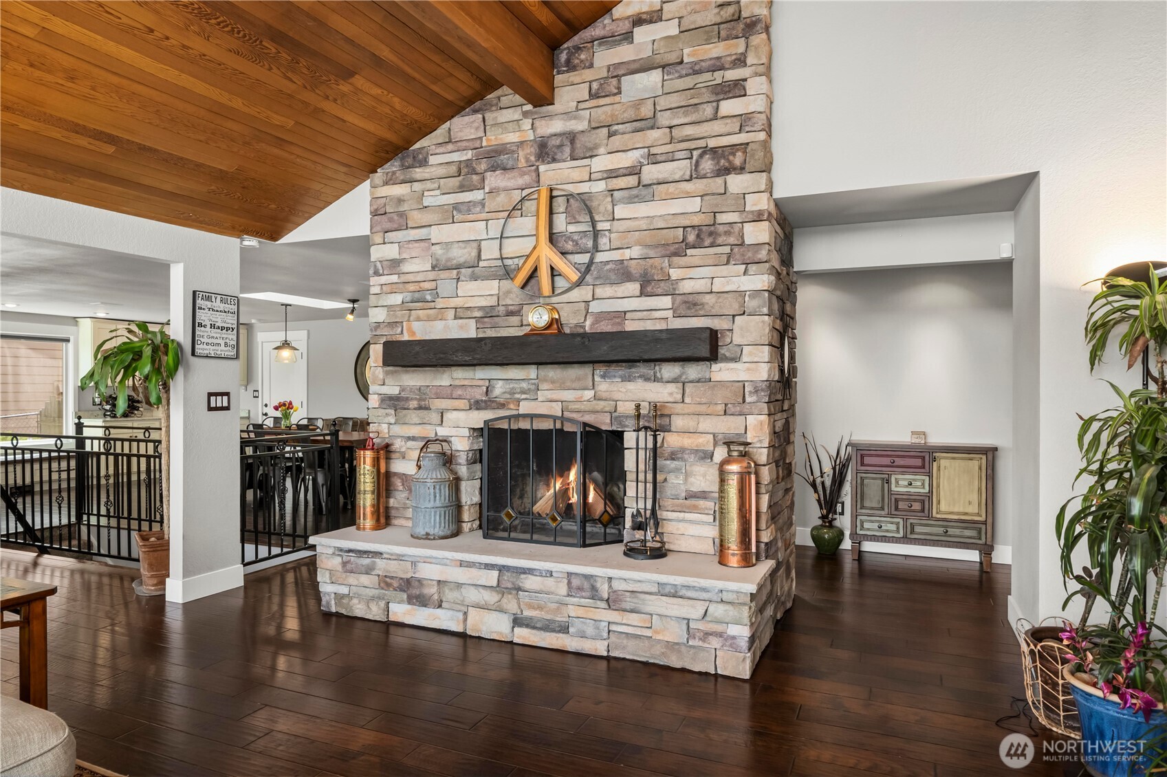 1601 Tacoma Point Drive E, Lake Tapps, WA 98391-6458