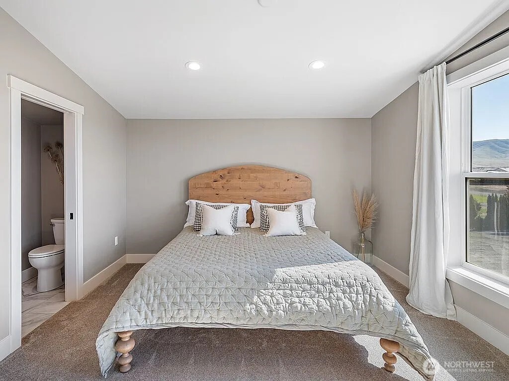 26235 Road U SW, Mattawa, WA 99349
