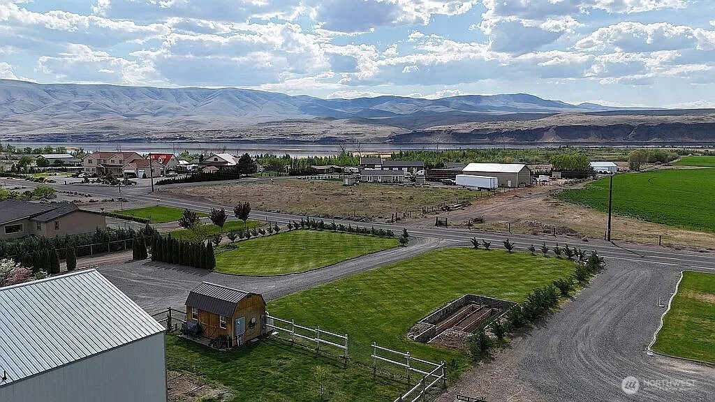 26235 Road U SW, Mattawa, WA 99349