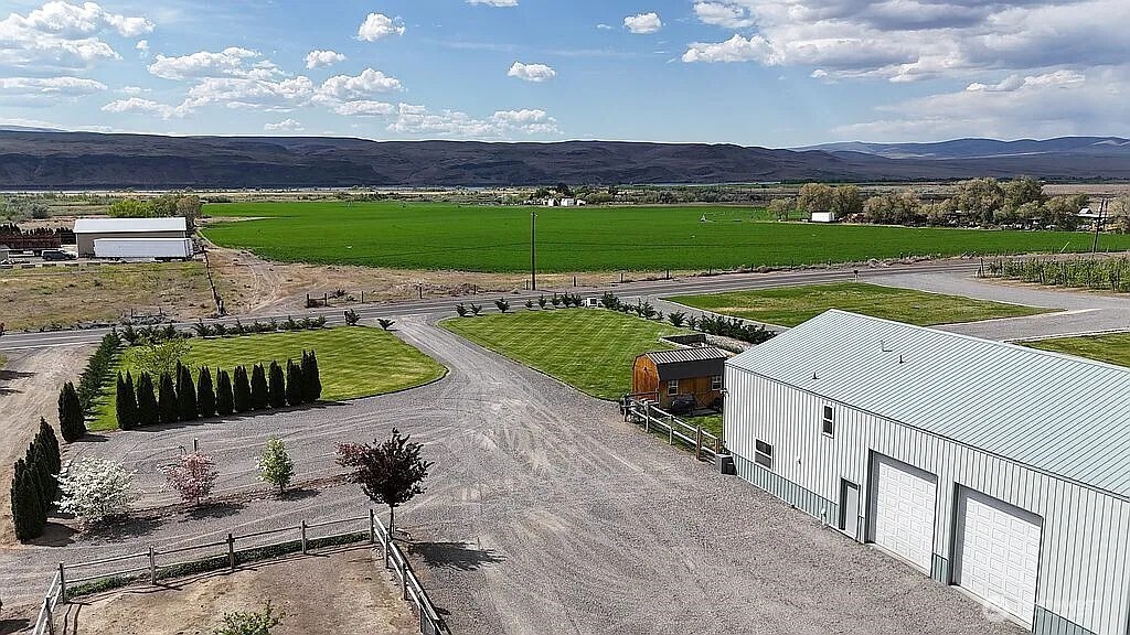 26235 Road U SW, Mattawa, WA 99349