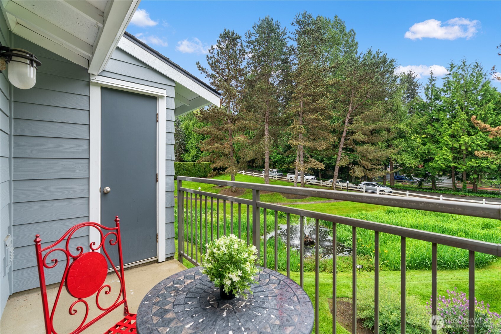 12618 100th Lane NE #J248, Kirkland, WA 98034