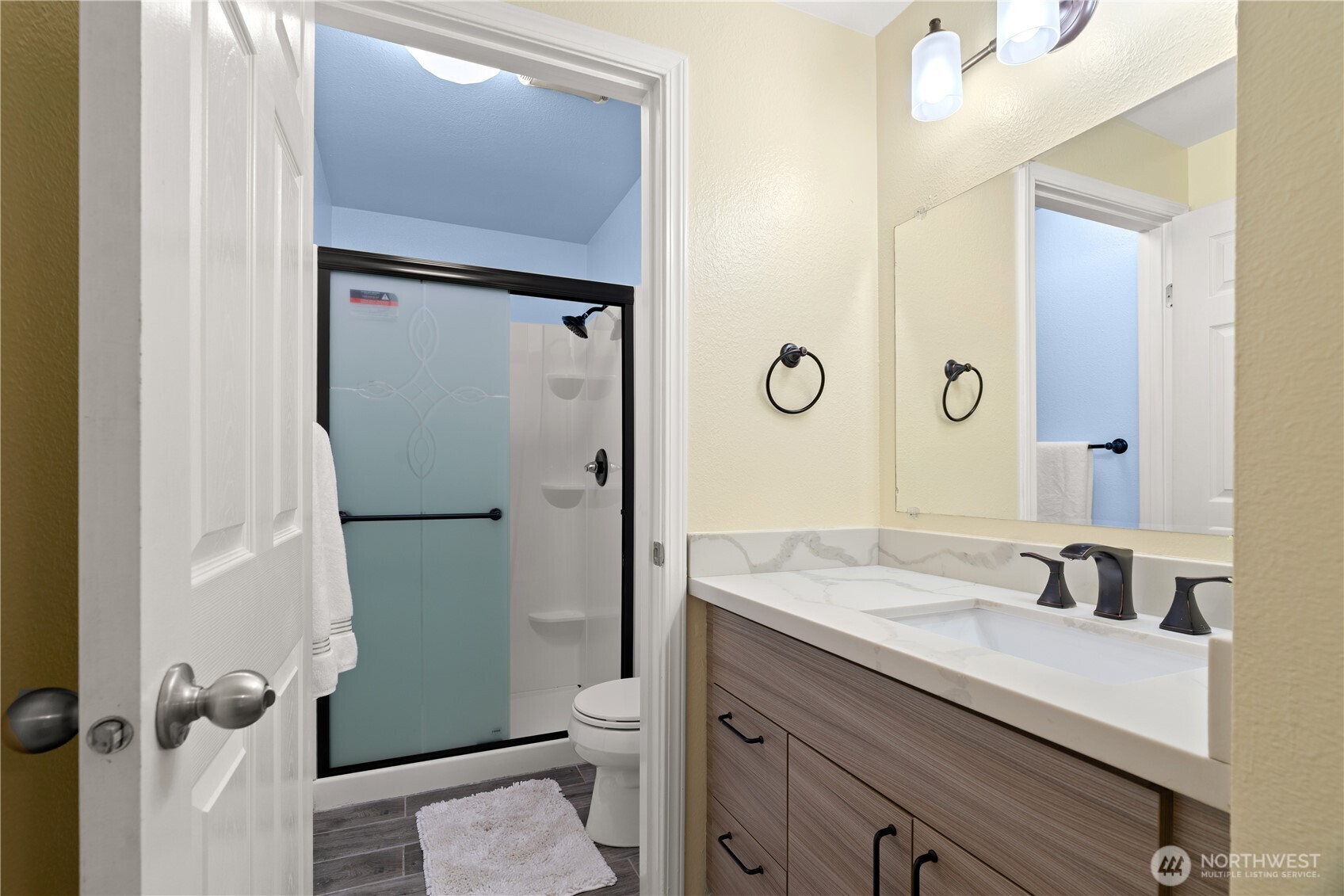 12618 100th Lane NE #J248, Kirkland, WA 98034