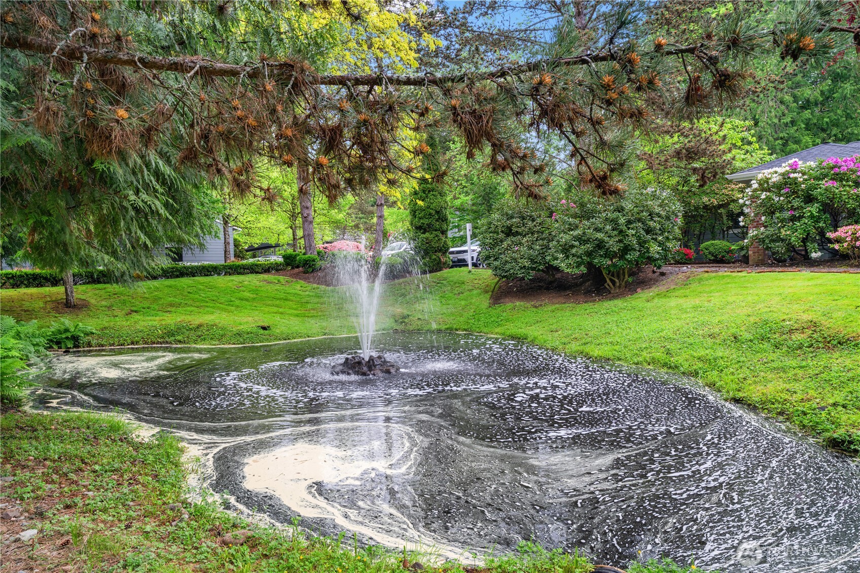 12618 100th Lane NE #J248, Kirkland, WA 98034