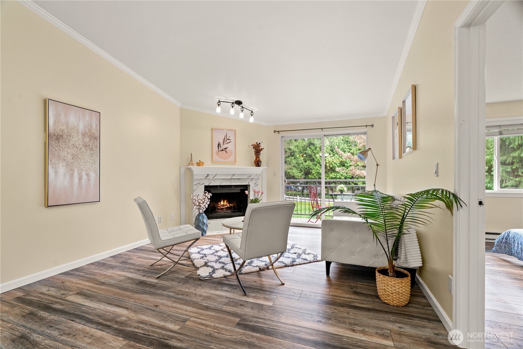 12618 100th Lane NE #J248, Kirkland, WA 98034