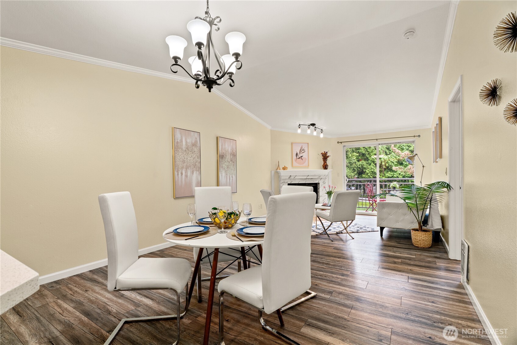 12618 100th Lane NE #J248, Kirkland, WA 98034