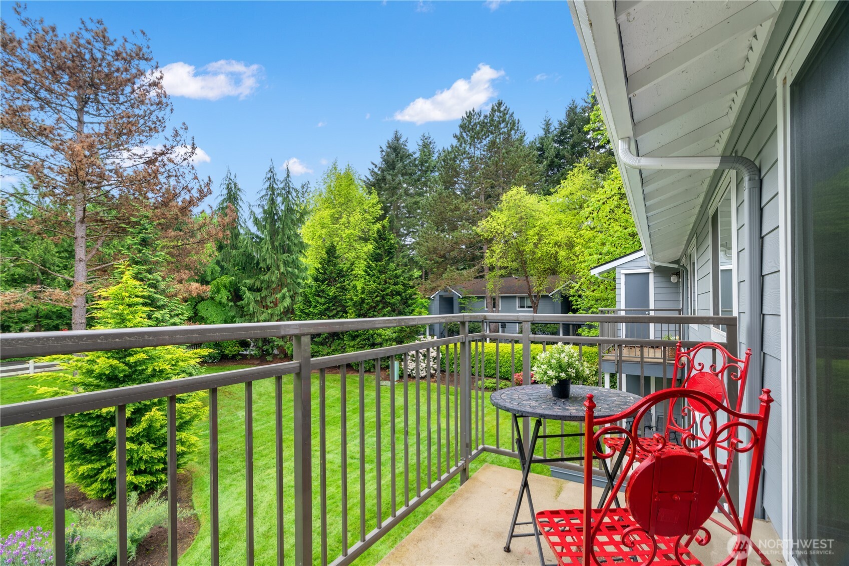 12618 100th Lane NE #J248, Kirkland, WA 98034