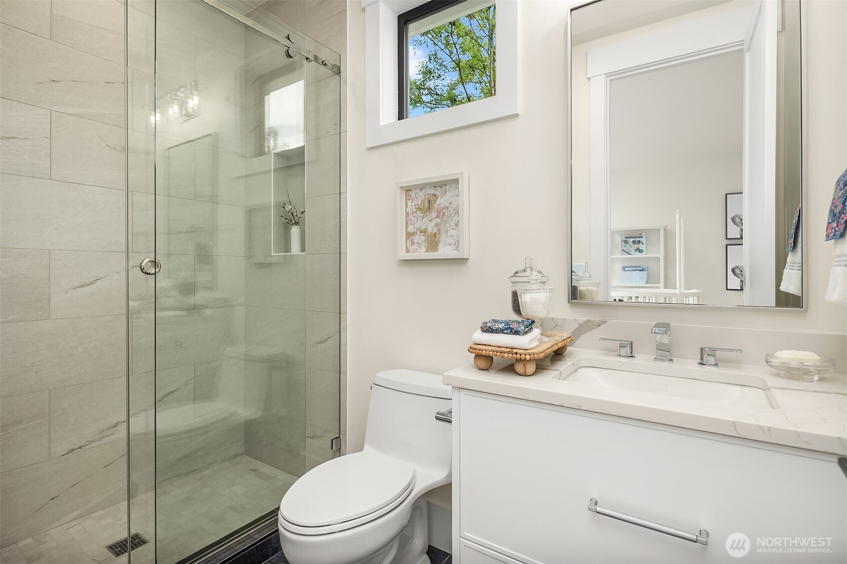10415 SE 13th Street , Bellevue, WA 98004