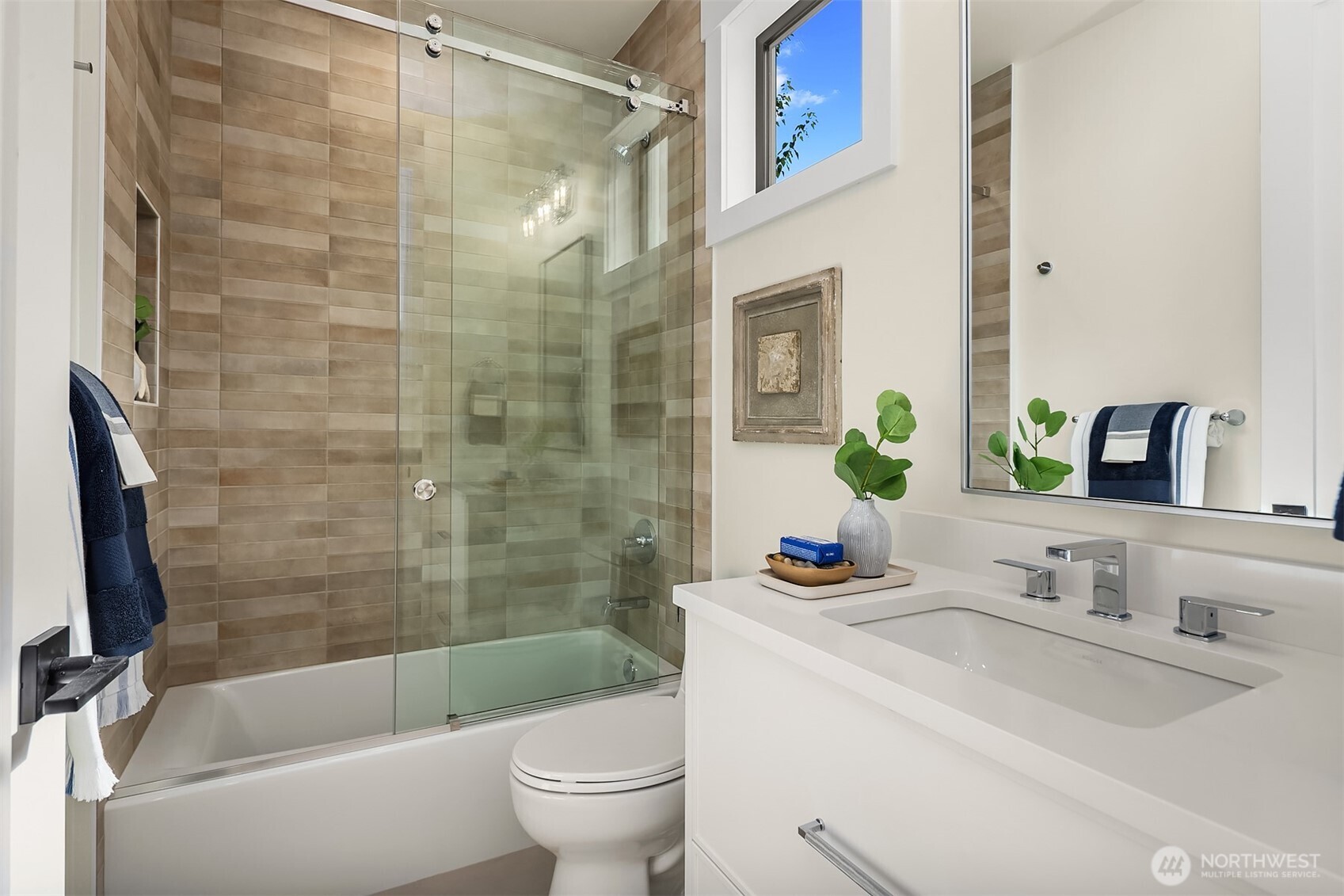 10415 SE 13th Street , Bellevue, WA 98004