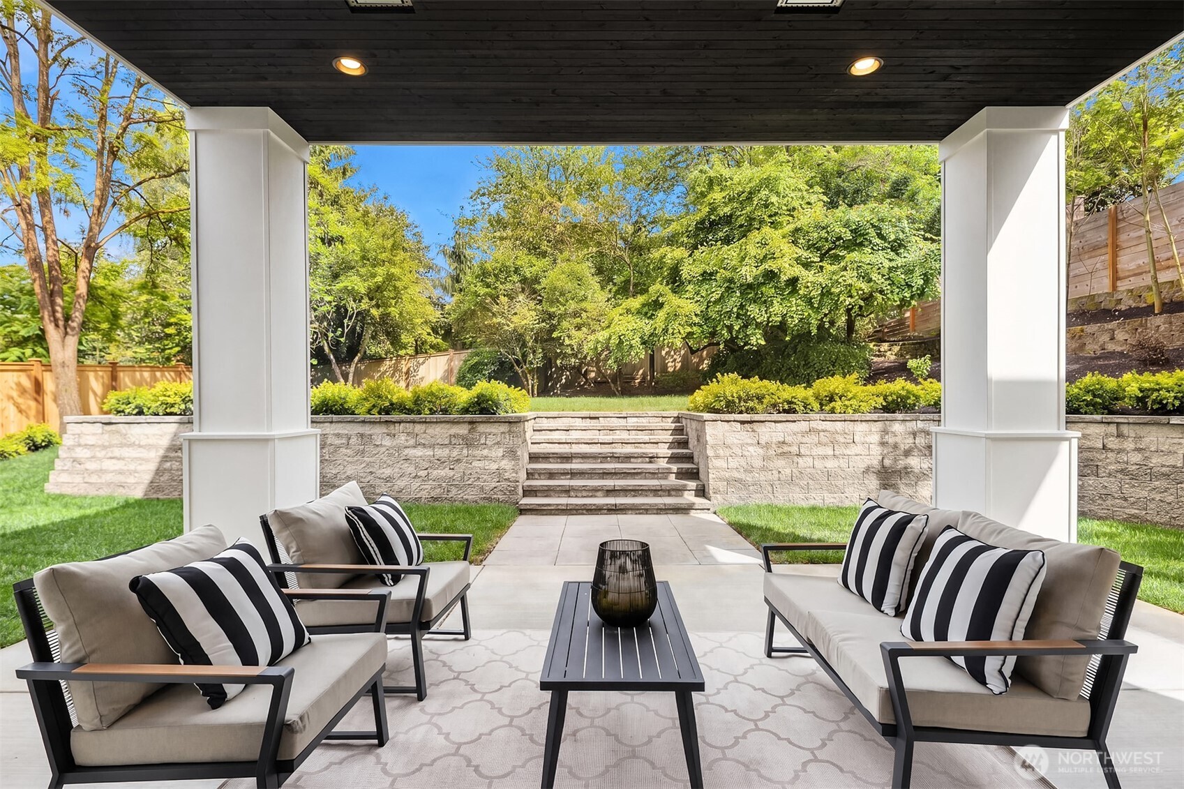 10415 SE 13th Street , Bellevue, WA 98004