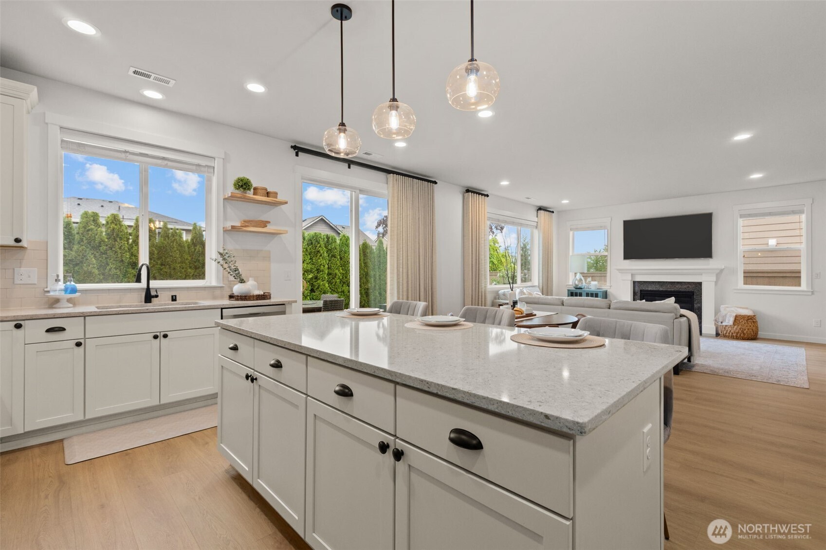34227 SE Ash Street , Snoqualmie, WA 98065