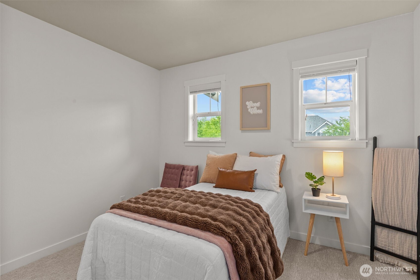34227 SE Ash Street , Snoqualmie, WA 98065