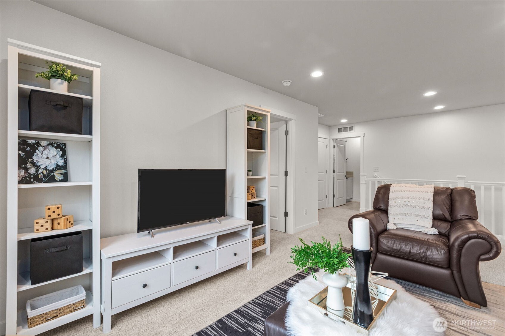 34227 SE Ash Street , Snoqualmie, WA 98065