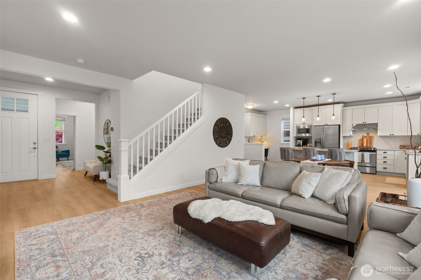 34227 SE Ash Street , Snoqualmie, WA 98065