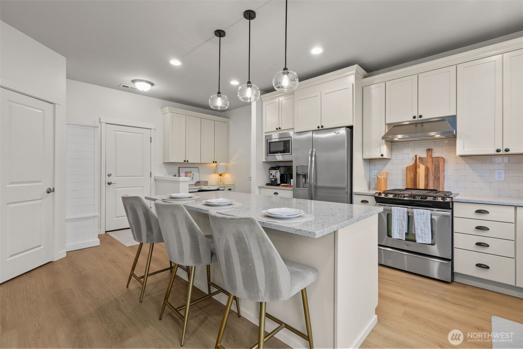 34227 SE Ash Street , Snoqualmie, WA 98065