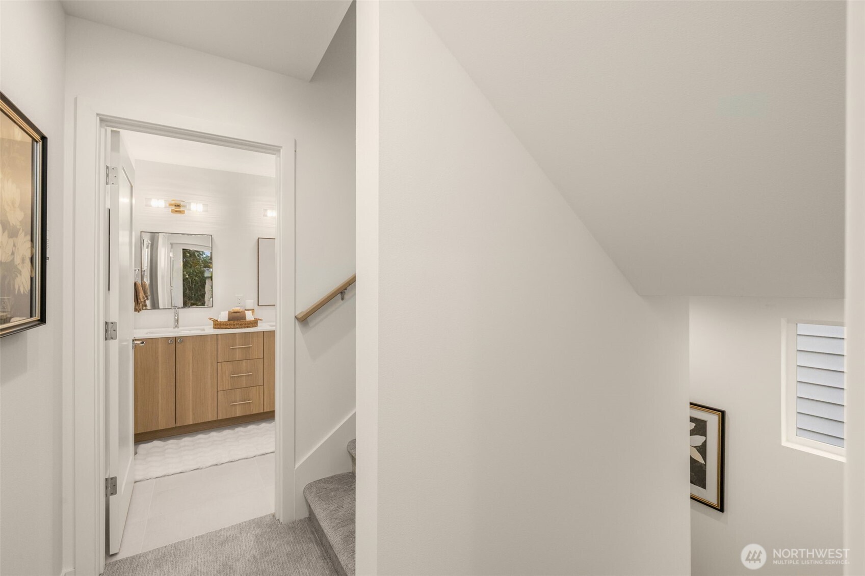 4409 B 21st Avenue SW, Seattle, WA 98106