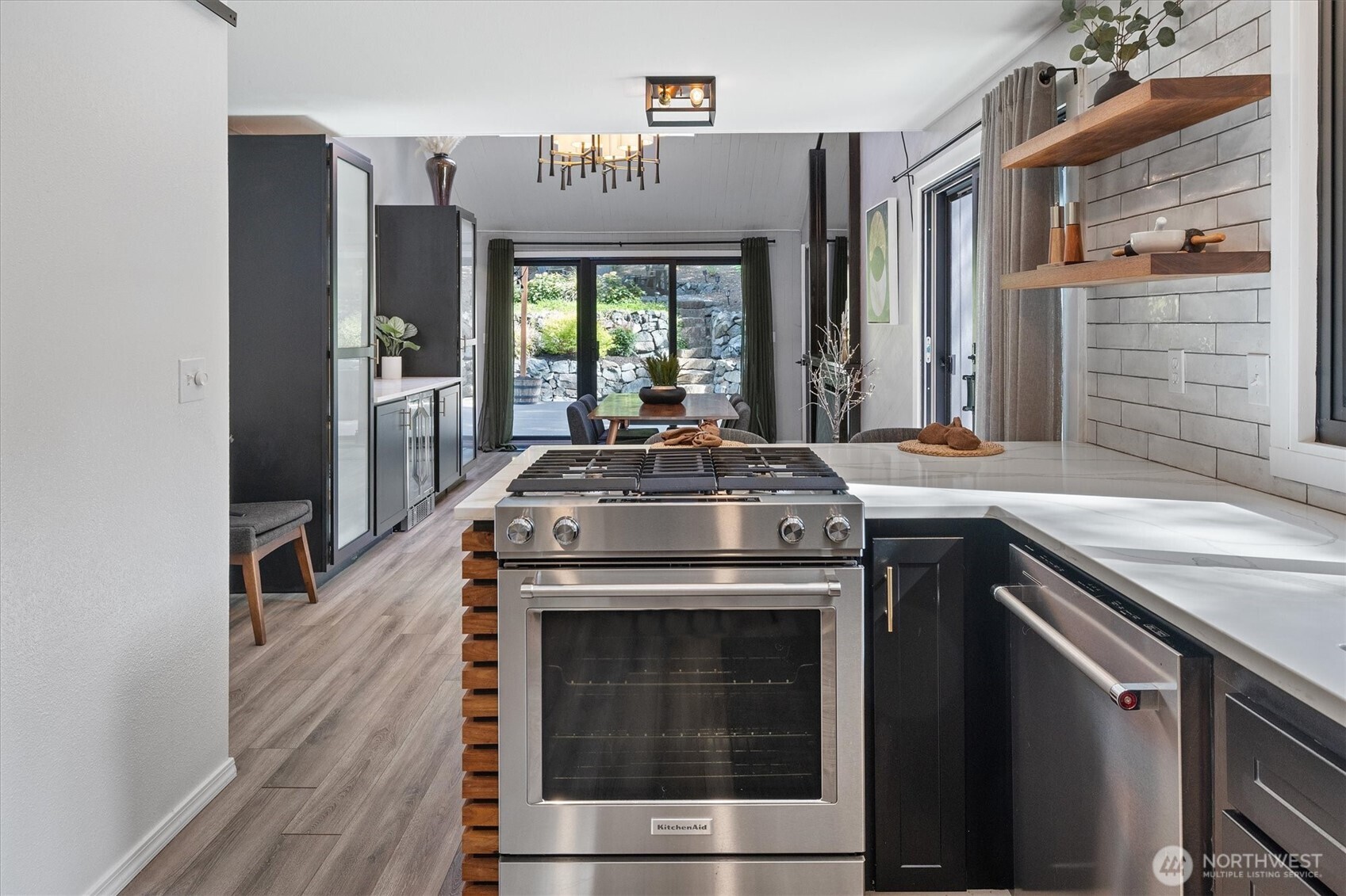 2404 Manorwood Drive SE, Puyallup, WA 98374