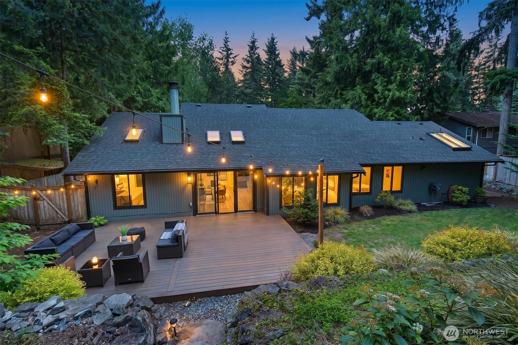 2404 Manorwood Drive SE, Puyallup, WA 98374